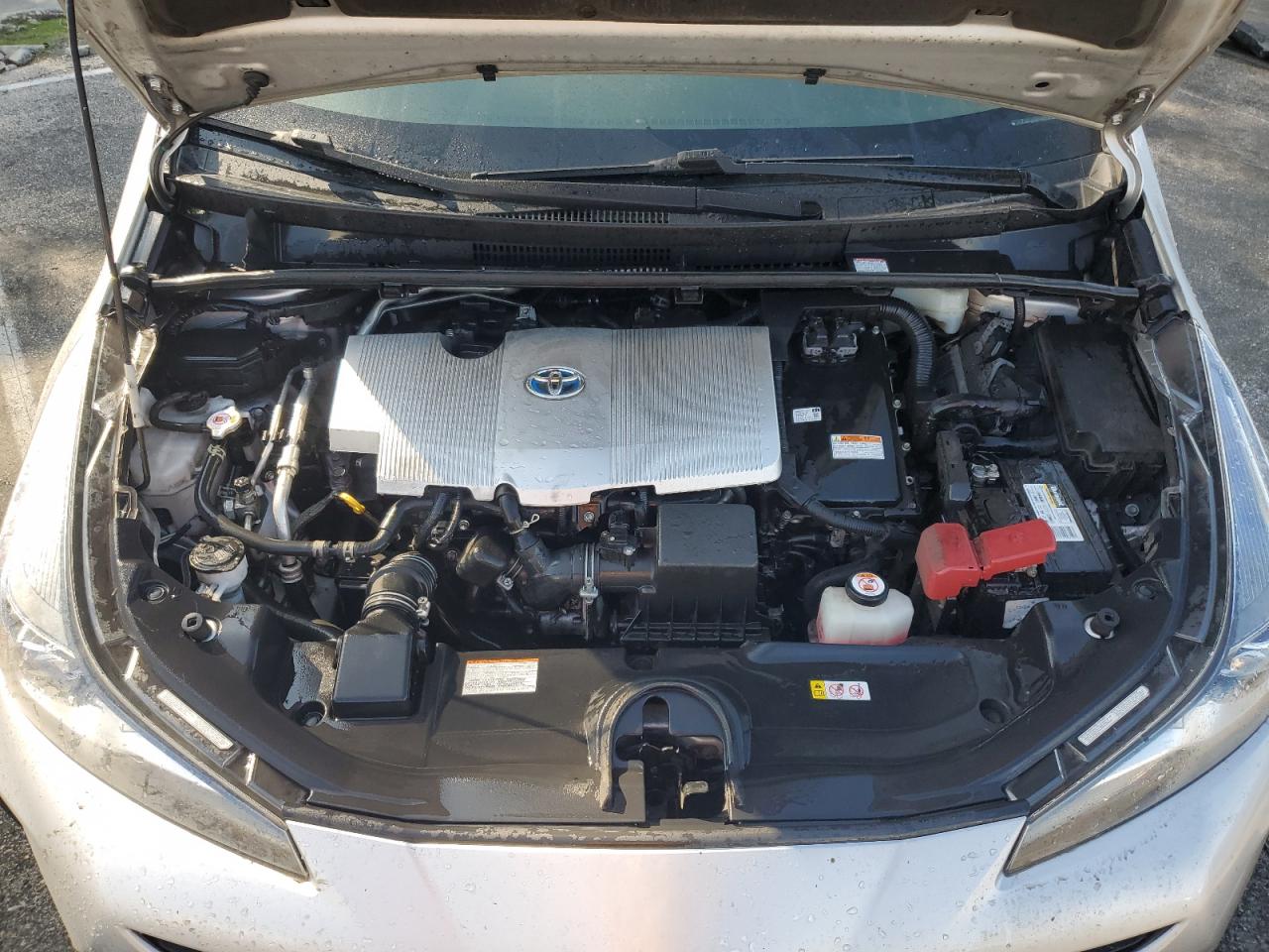 Toyota Prius Night Shade Image 4