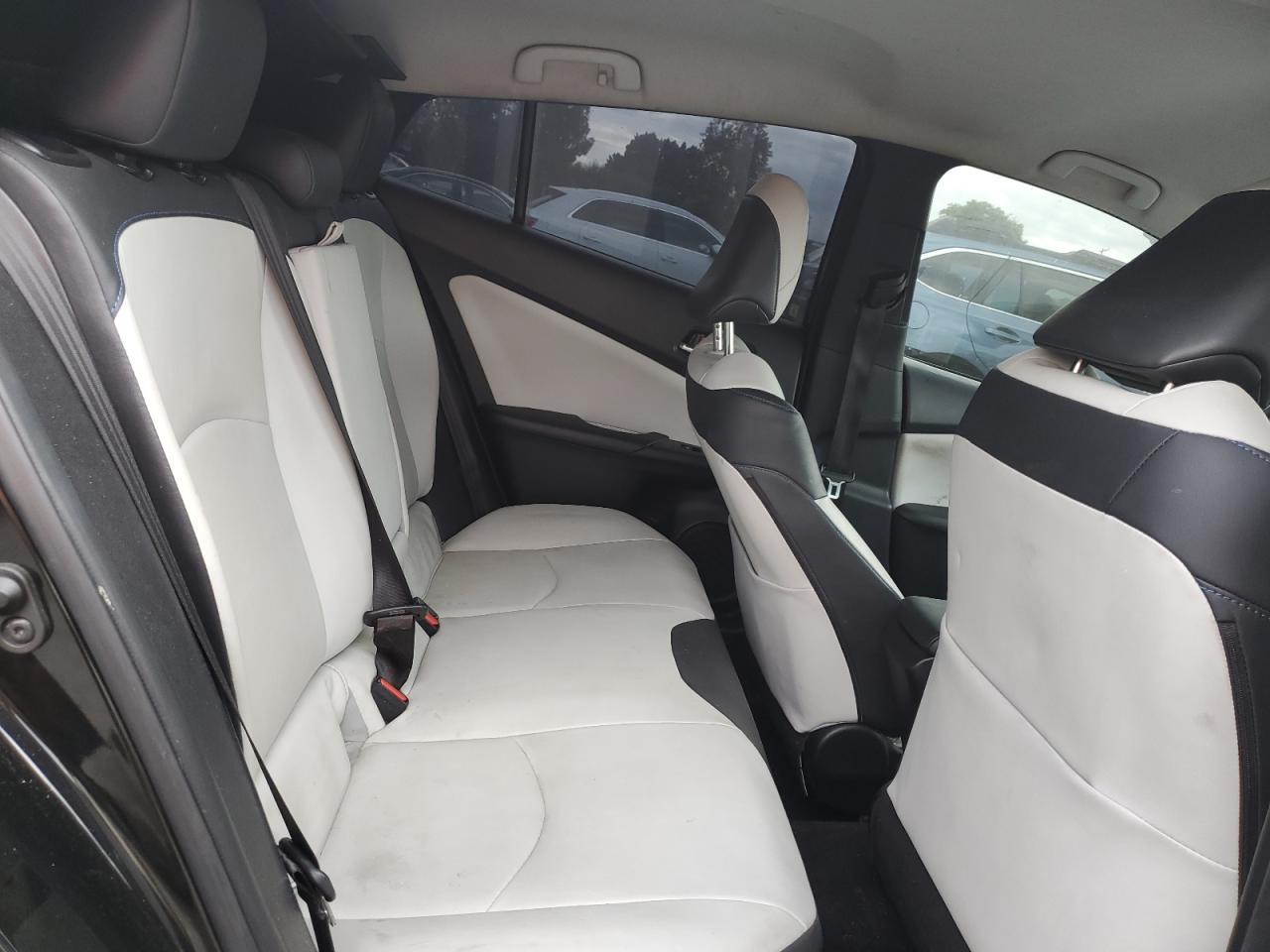 Toyota Prius Image 4