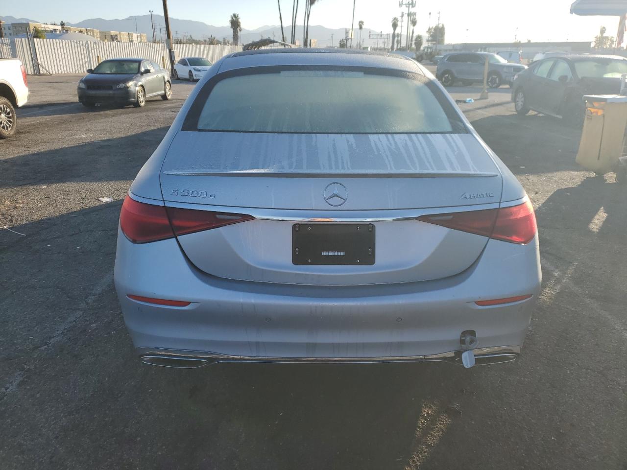 Mercedes-Benz S-Class S580e 4matic Image 11