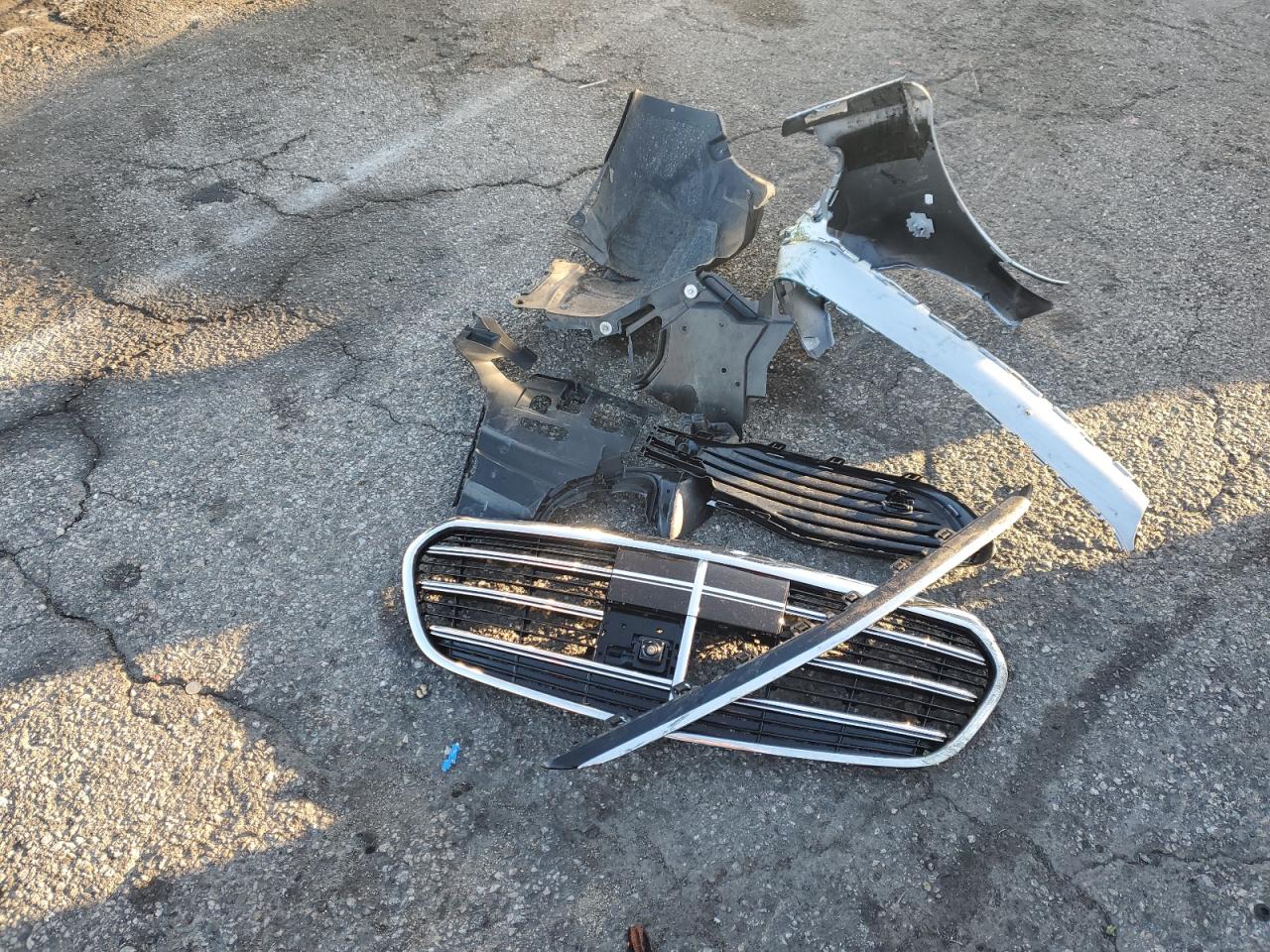 Mercedes-Benz S-Class S580e 4matic Image 2