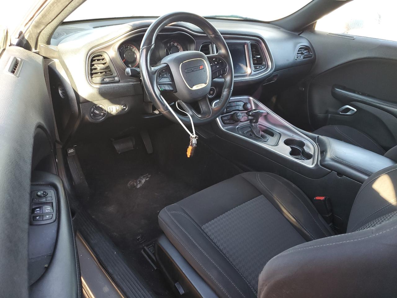 Dodge Challenger R/t Image 11