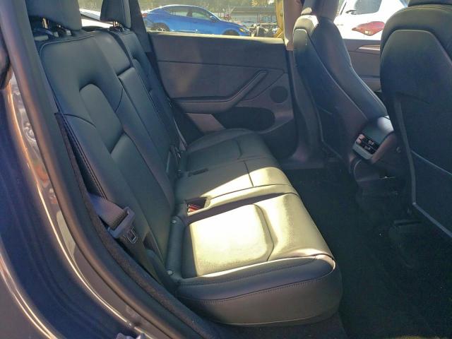 Tesla Model Y Image 9