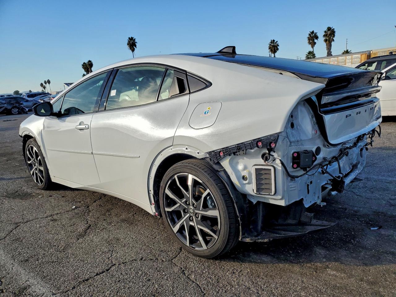 Toyota Prius Se Image 2