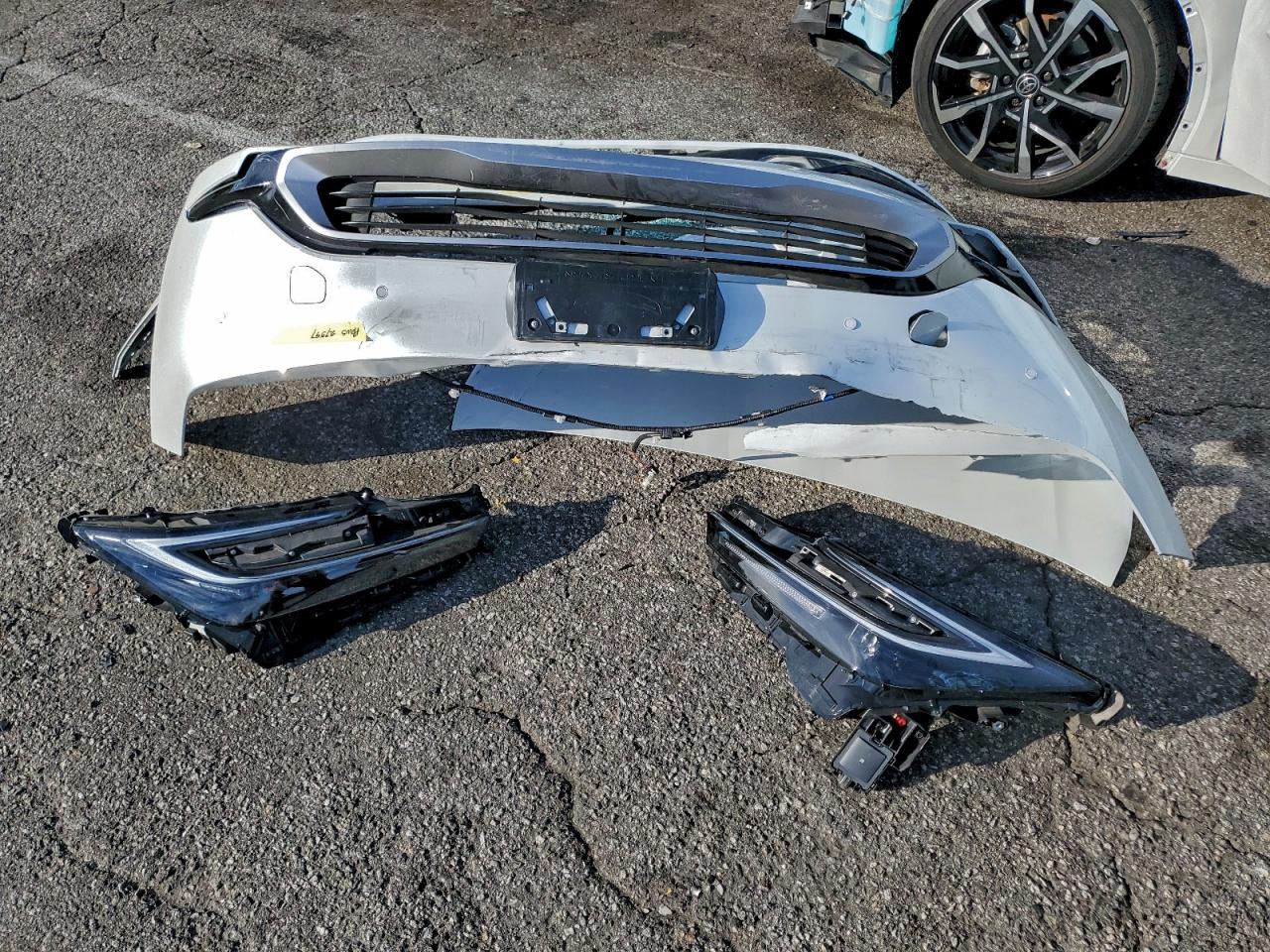 Toyota Prius Se Image 10