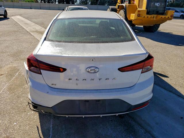 Hyundai ELANTRA Se Image 8