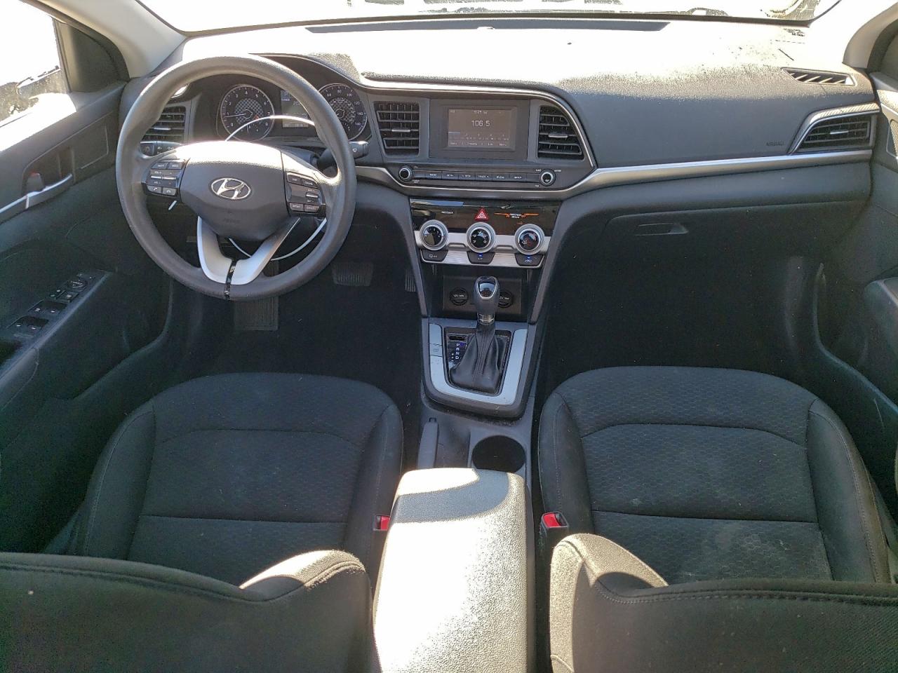 Hyundai ELANTRA Se Image 7