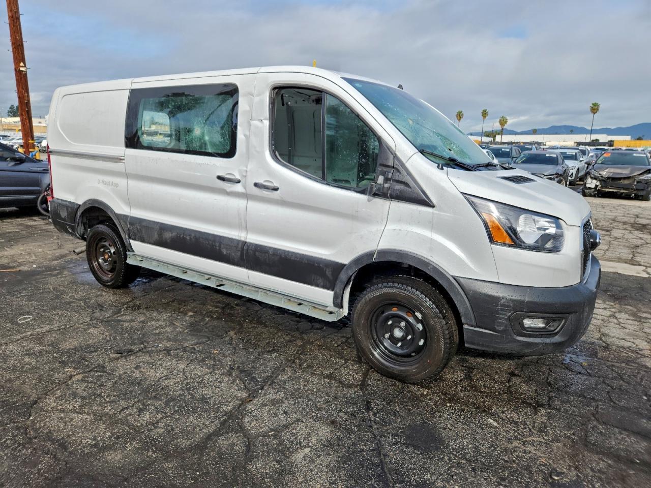 Ford Transit T-250 Image 8