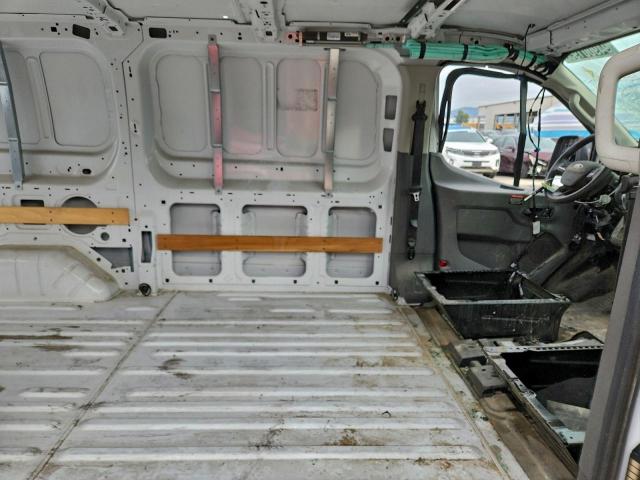 Ford Transit T-250 Image 5