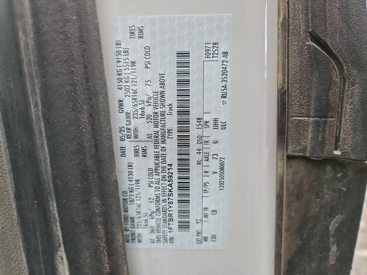 Ford Transit T-250 Image 2