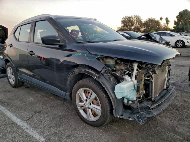 Nissan Kicks S Image 2