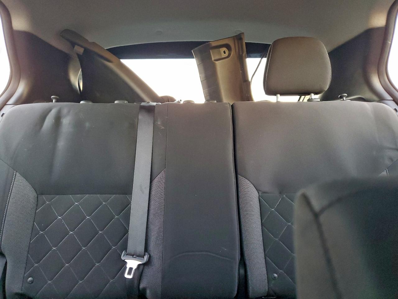 Nissan Kicks S Image 8