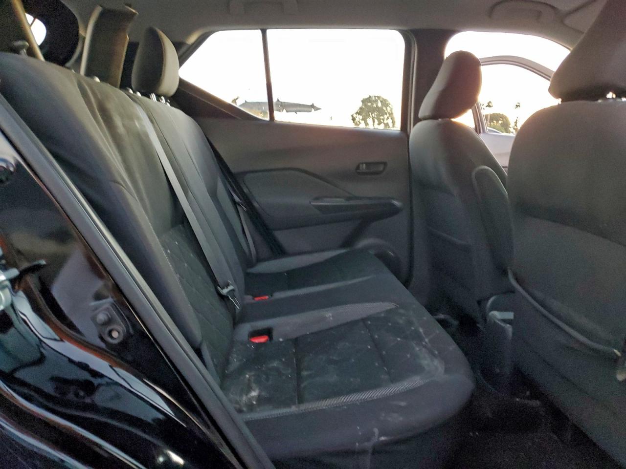 Nissan Kicks S Image 11