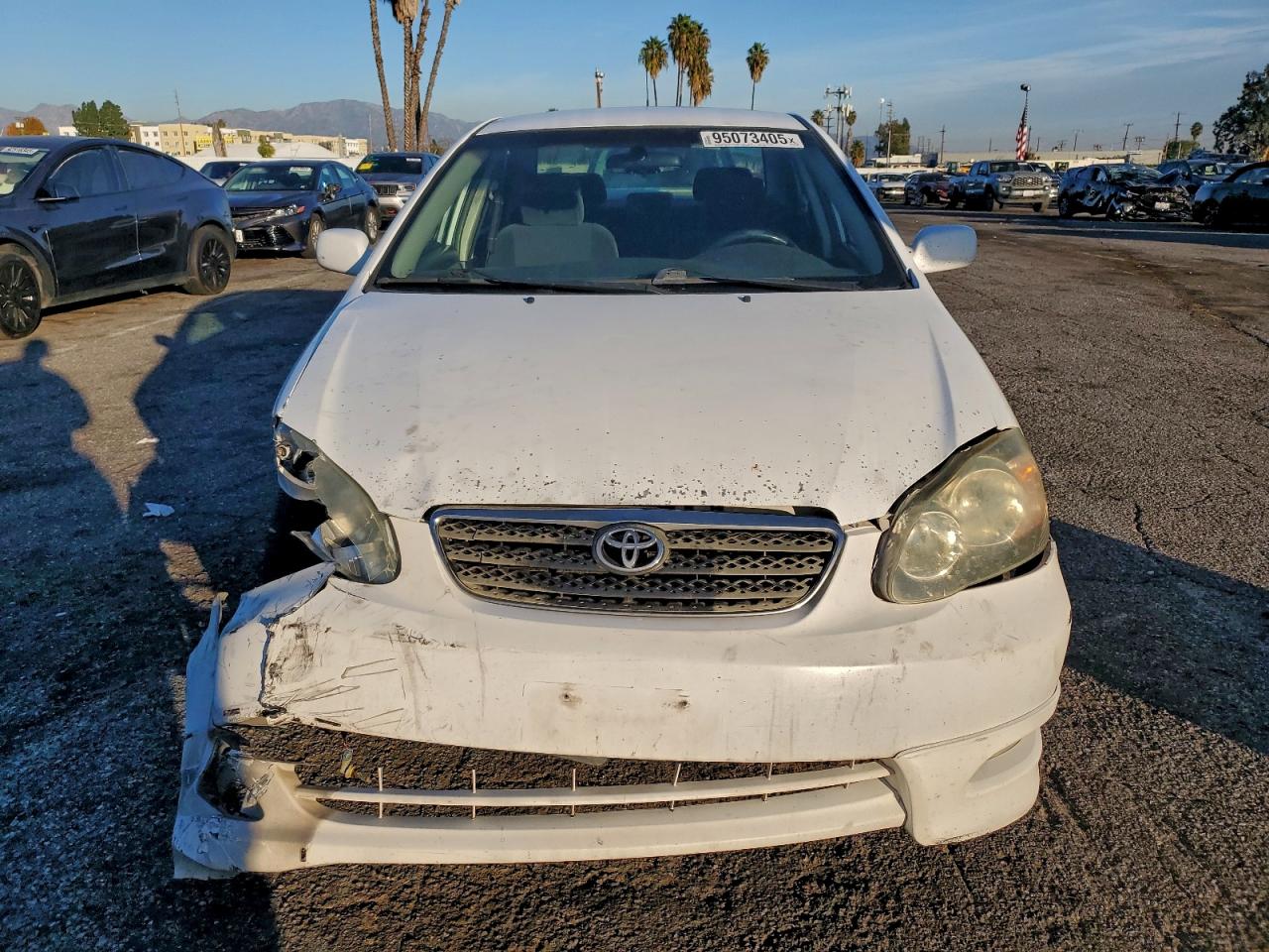 Toyota Corolla Ce Image 4