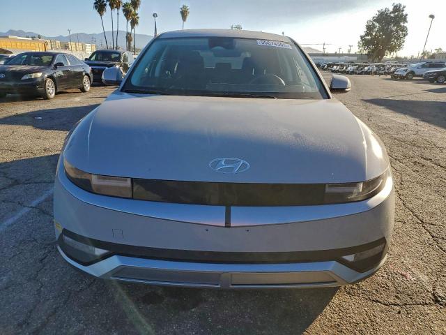 Hyundai Ioniq Se Image 8