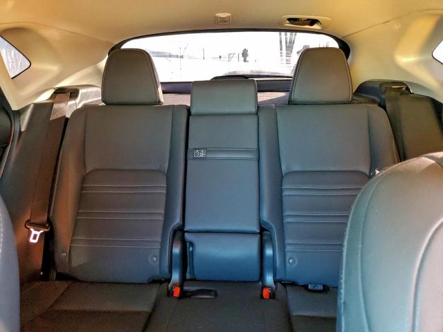 Lexus NX 300 Image 2