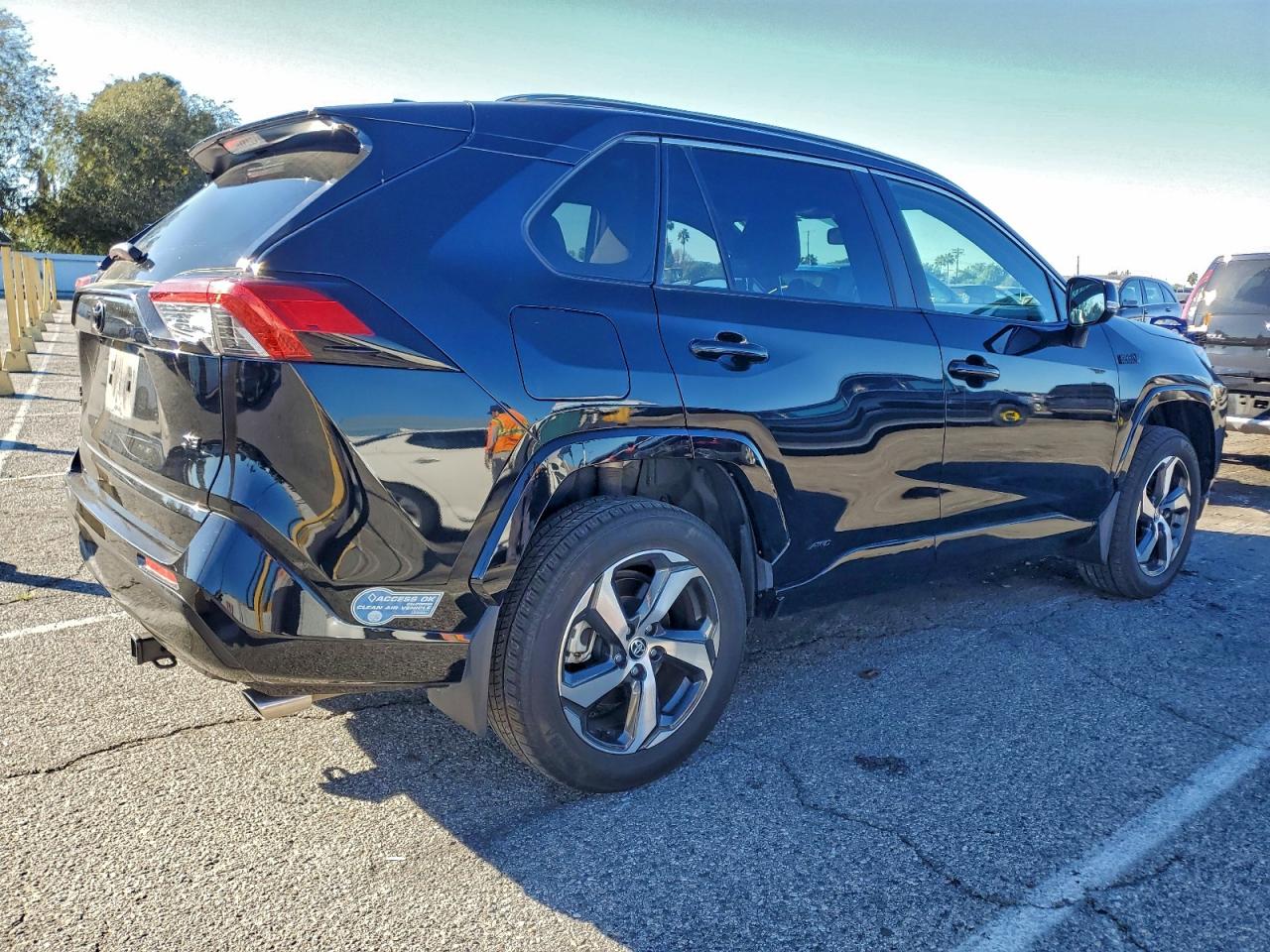 Toyota RAV4 Se Image 4