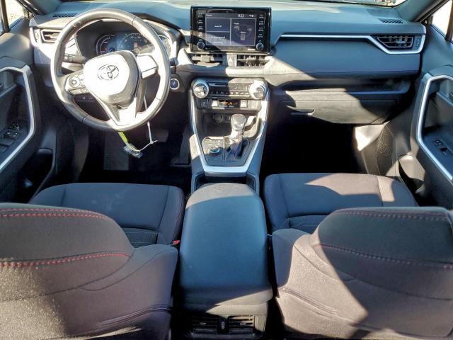 Toyota RAV4 Se Image 8