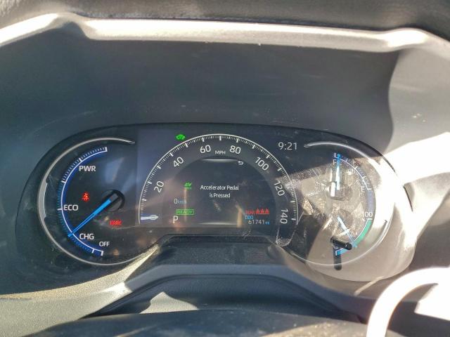 Toyota RAV4 Se Image 12