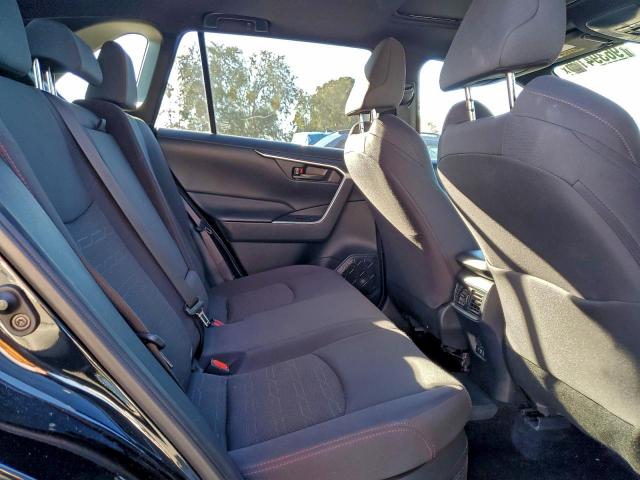 Toyota RAV4 Se Image 9