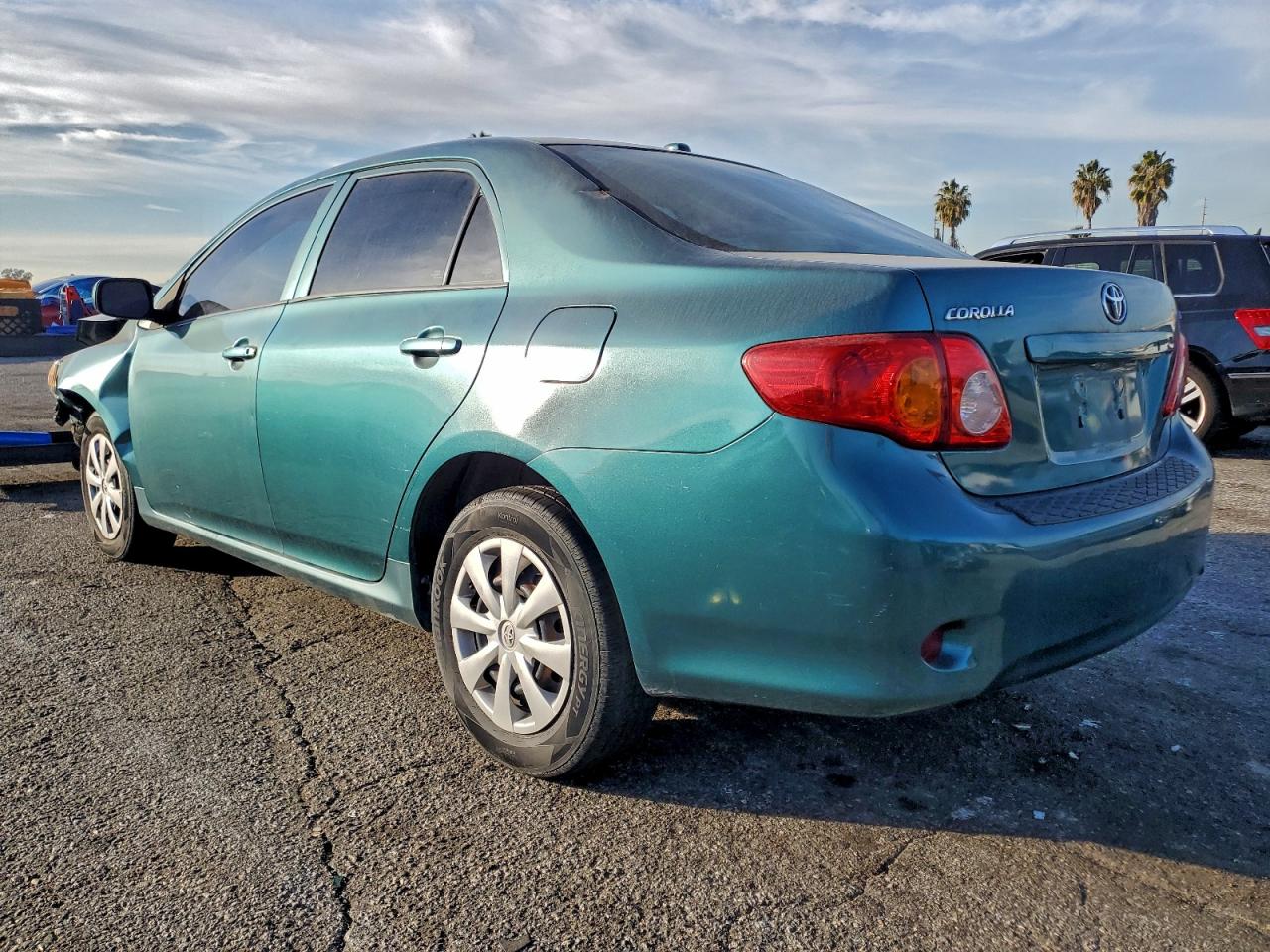 Toyota Corolla Base Image 2