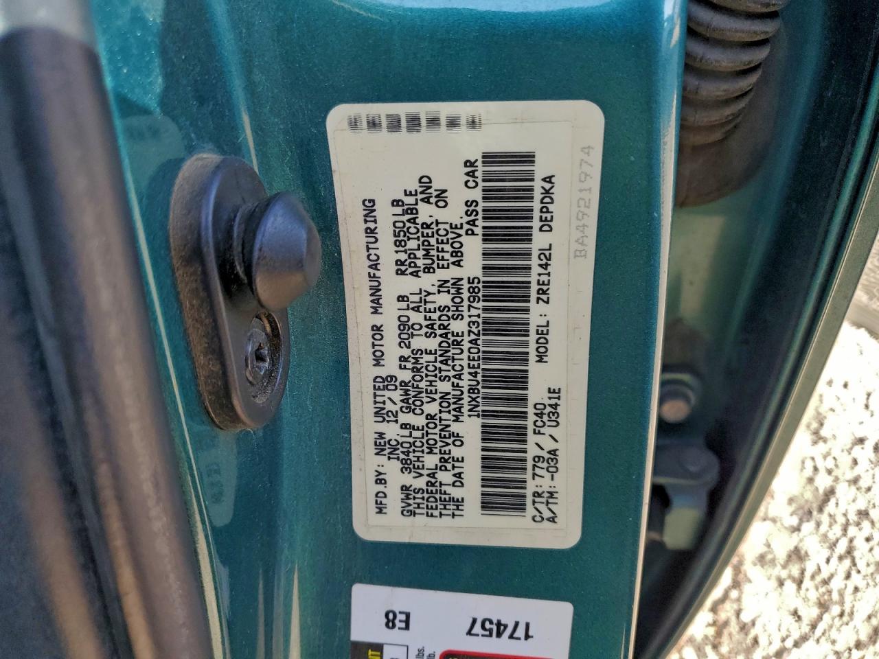 Toyota Corolla Base Image 10