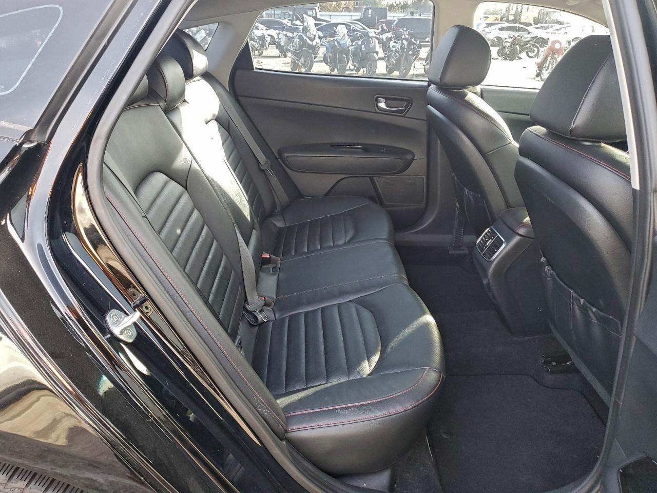 Kia Optima Sx Image 9