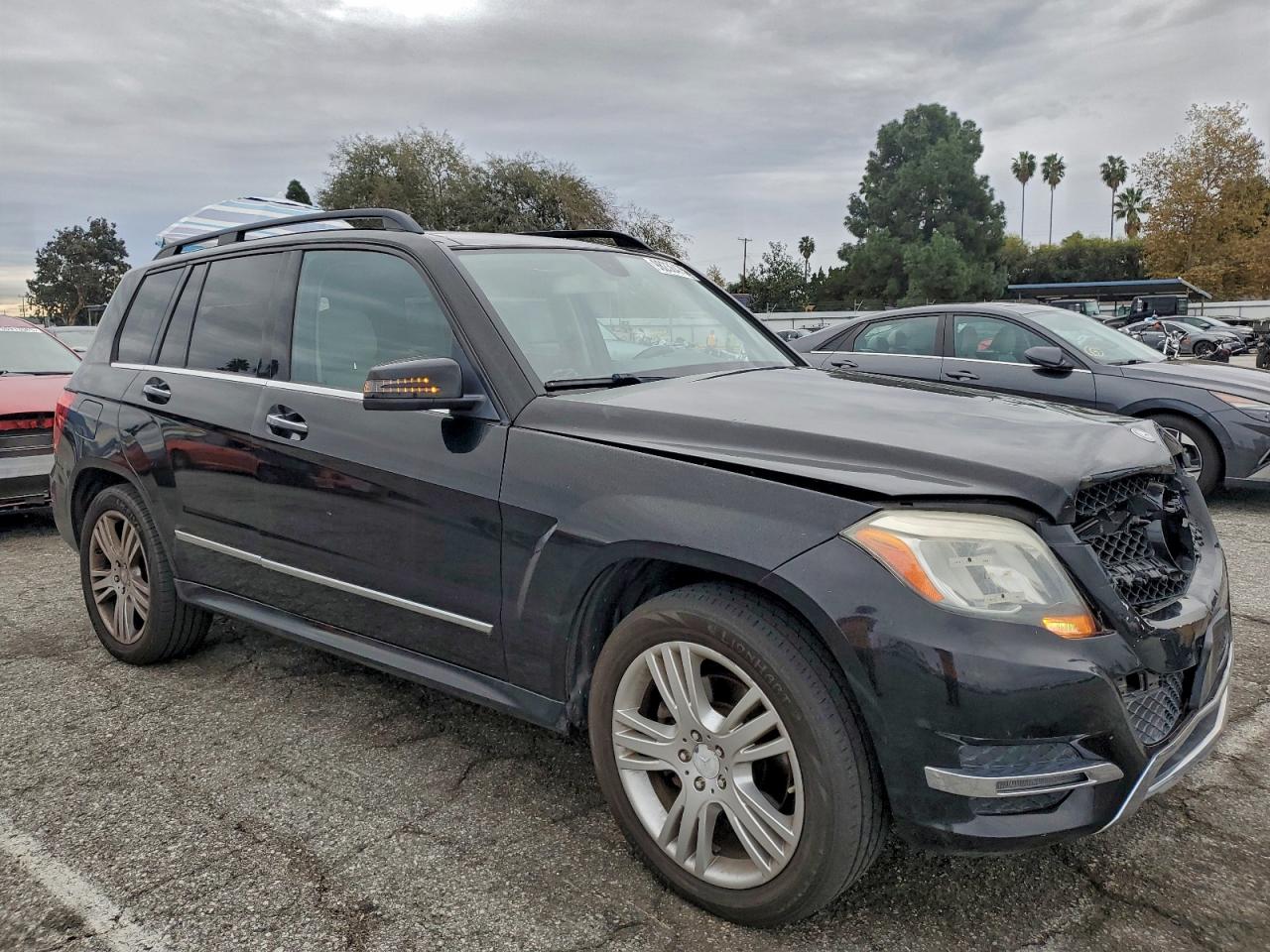 Mercedes-Benz GLK 350 Image 4