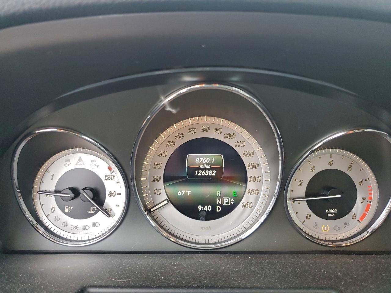 Mercedes-Benz GLK 350 Image 10