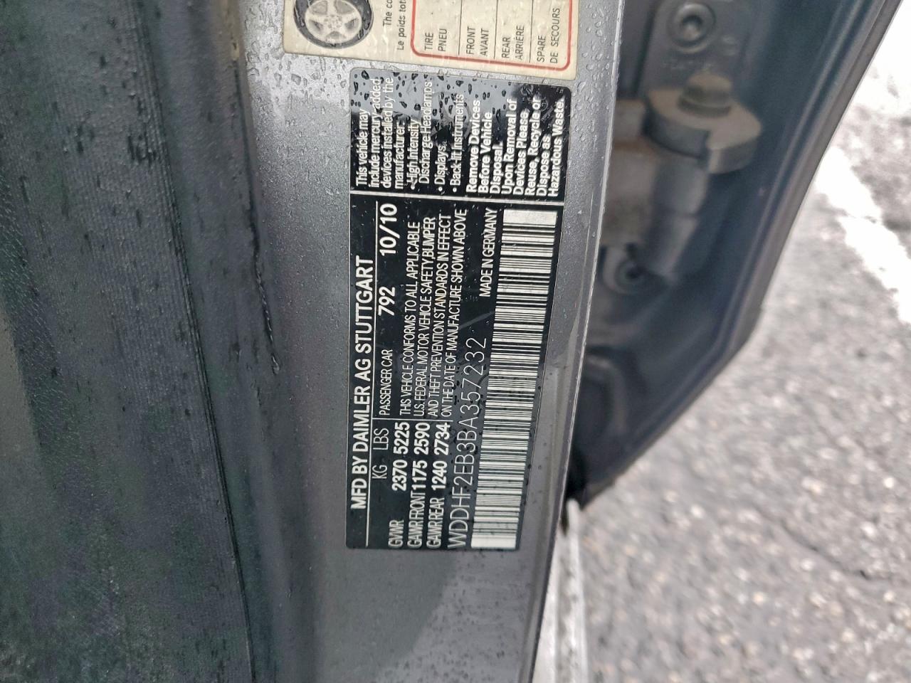 Mercedes-Benz E-Class 350 Bluetec Image 11