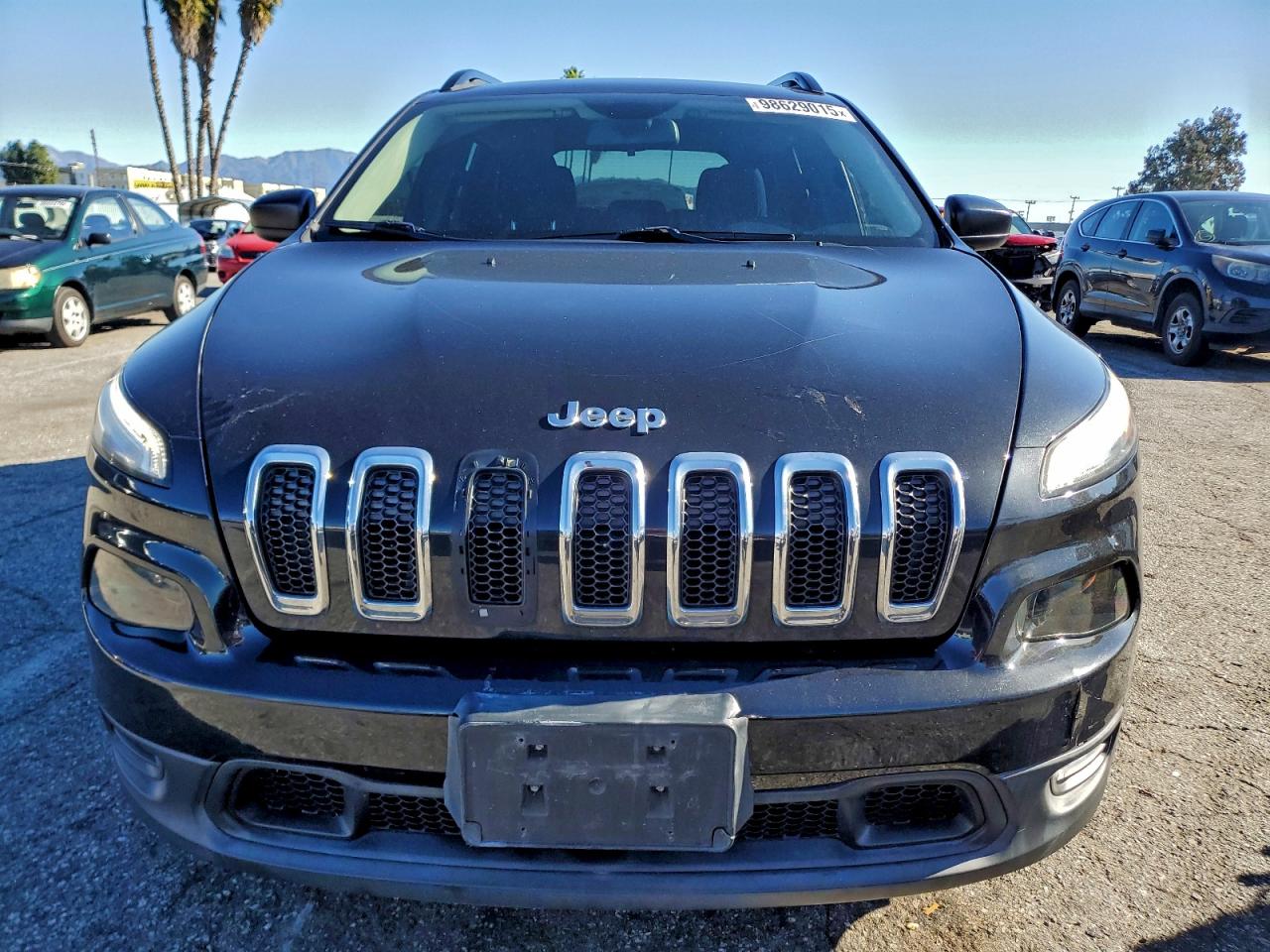 Jeep Grand Cherokee Sport Image 3