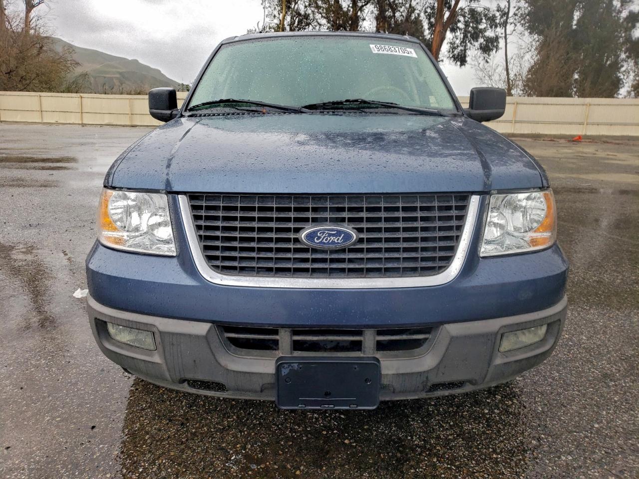 Ford Expedition Xlt Image 10