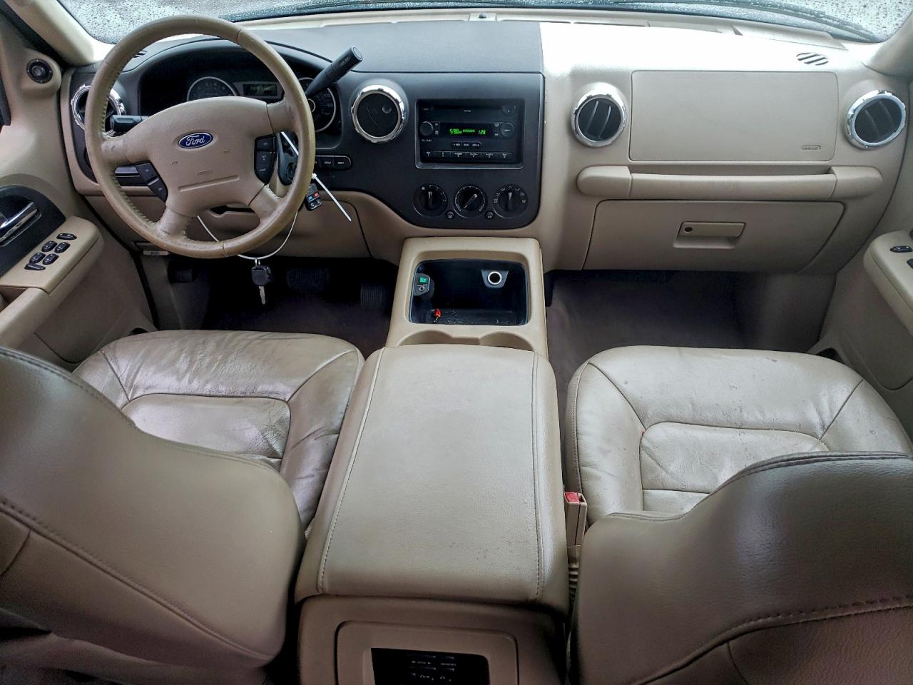 Ford Expedition Xlt Image 3