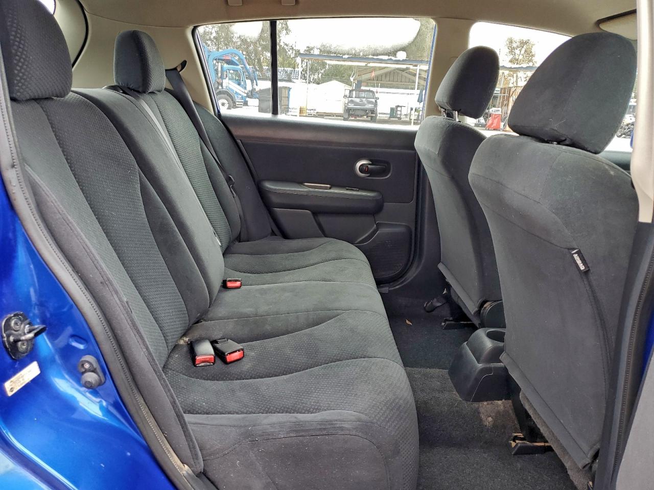 Nissan Versa S Image 3