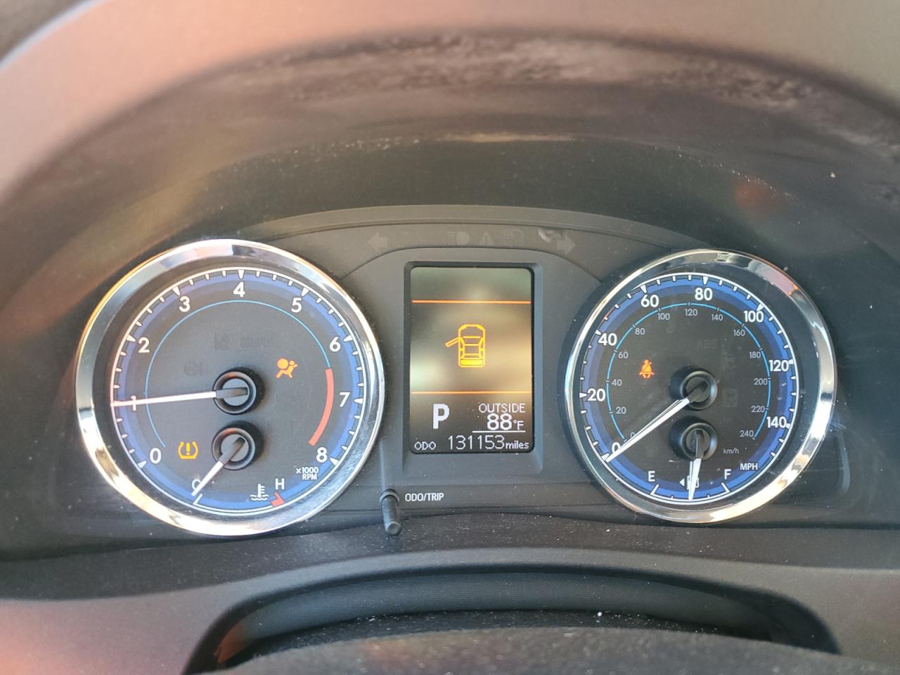 Toyota Corolla L Image 8