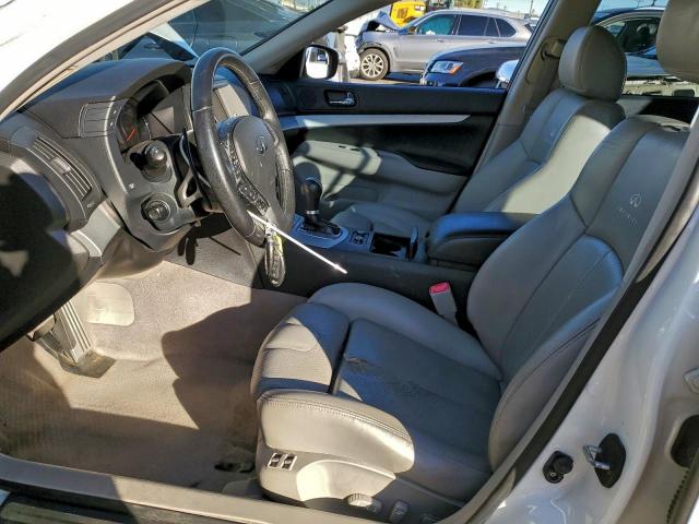 INFINITI G37 Base Image 9