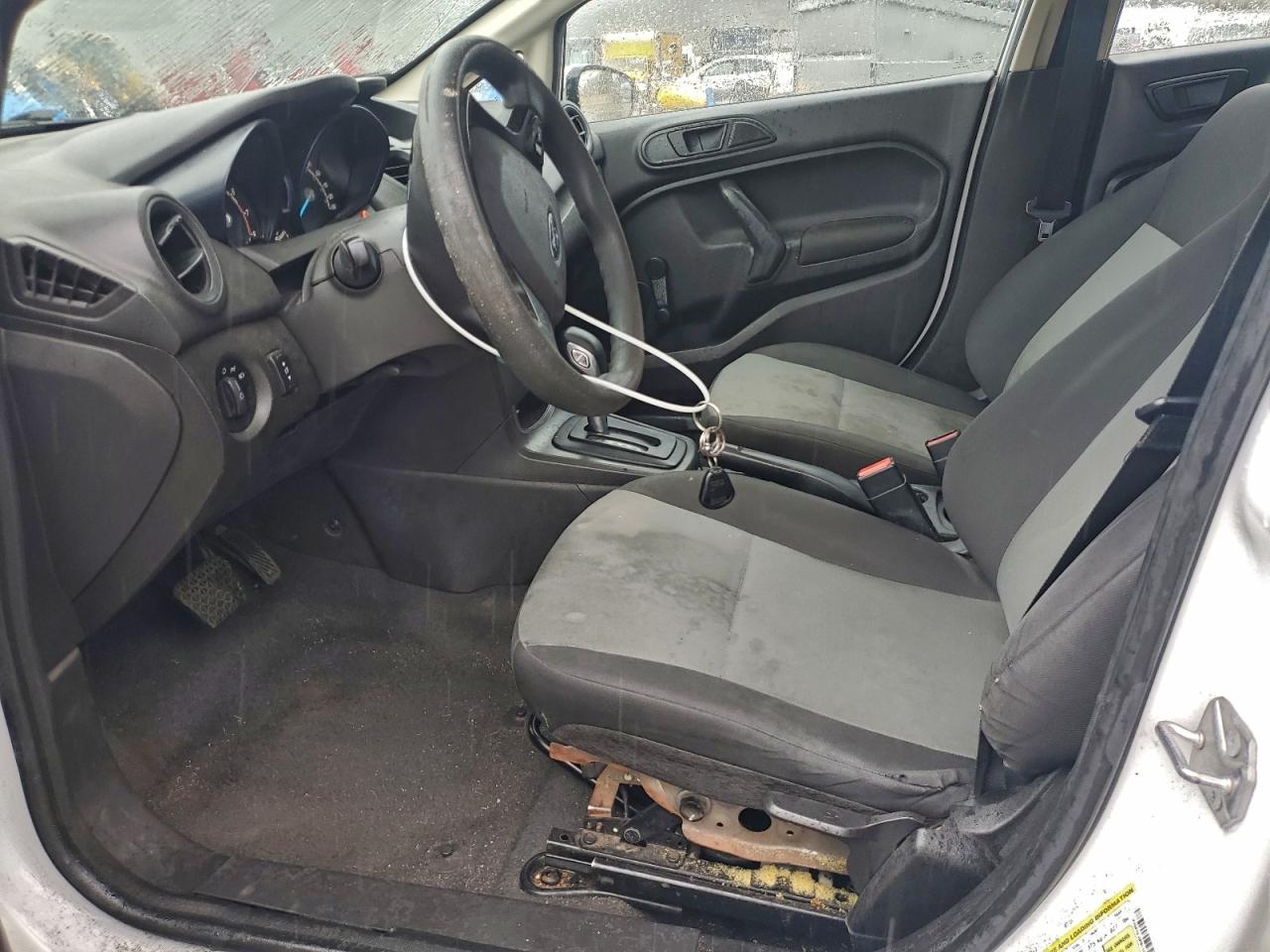 Ford Fiesta S Image 5