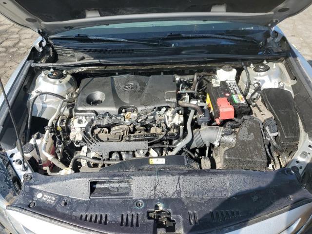 Toyota Camry Se Image 12