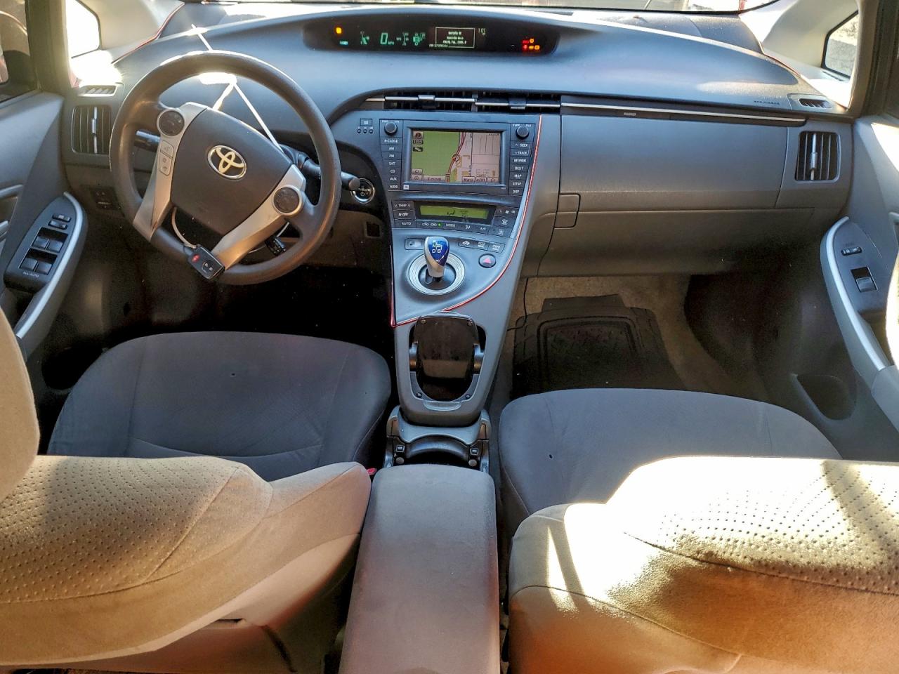 Toyota Prius Image 9