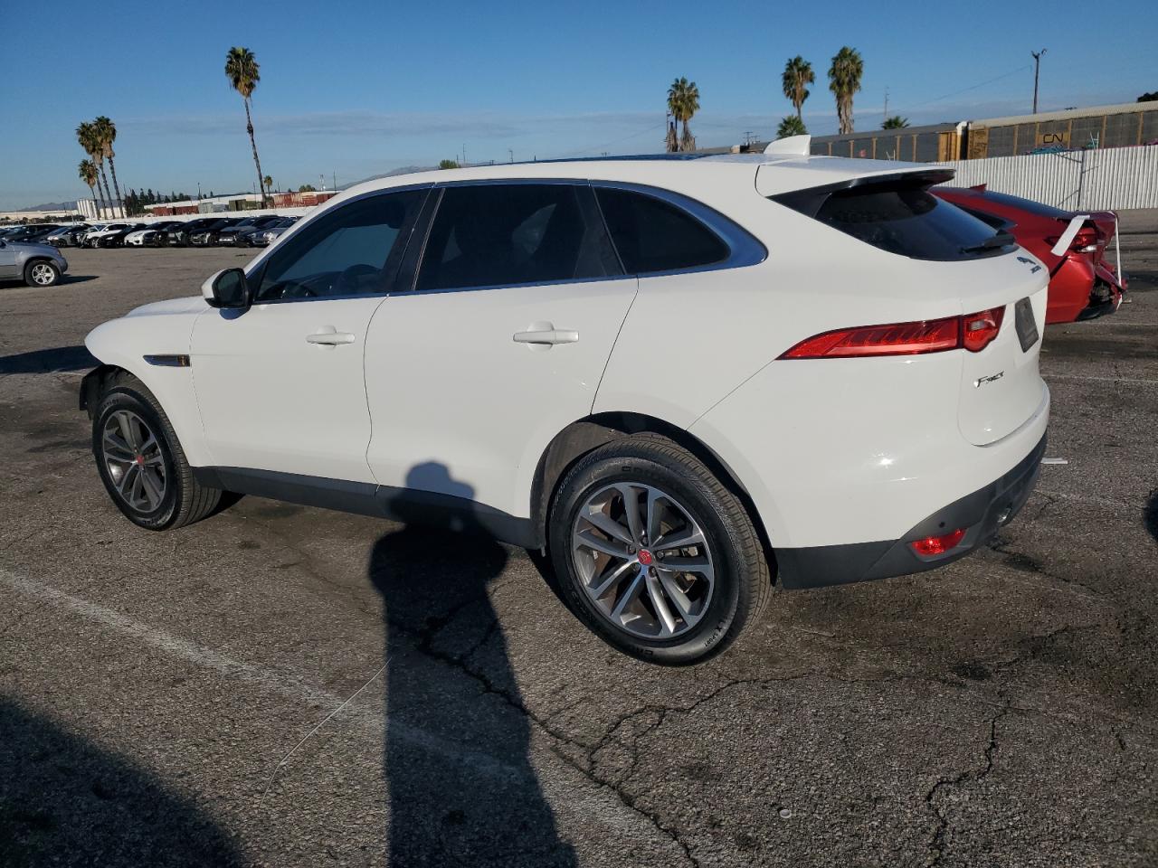 Jaguar F-PACE Premium Image 2