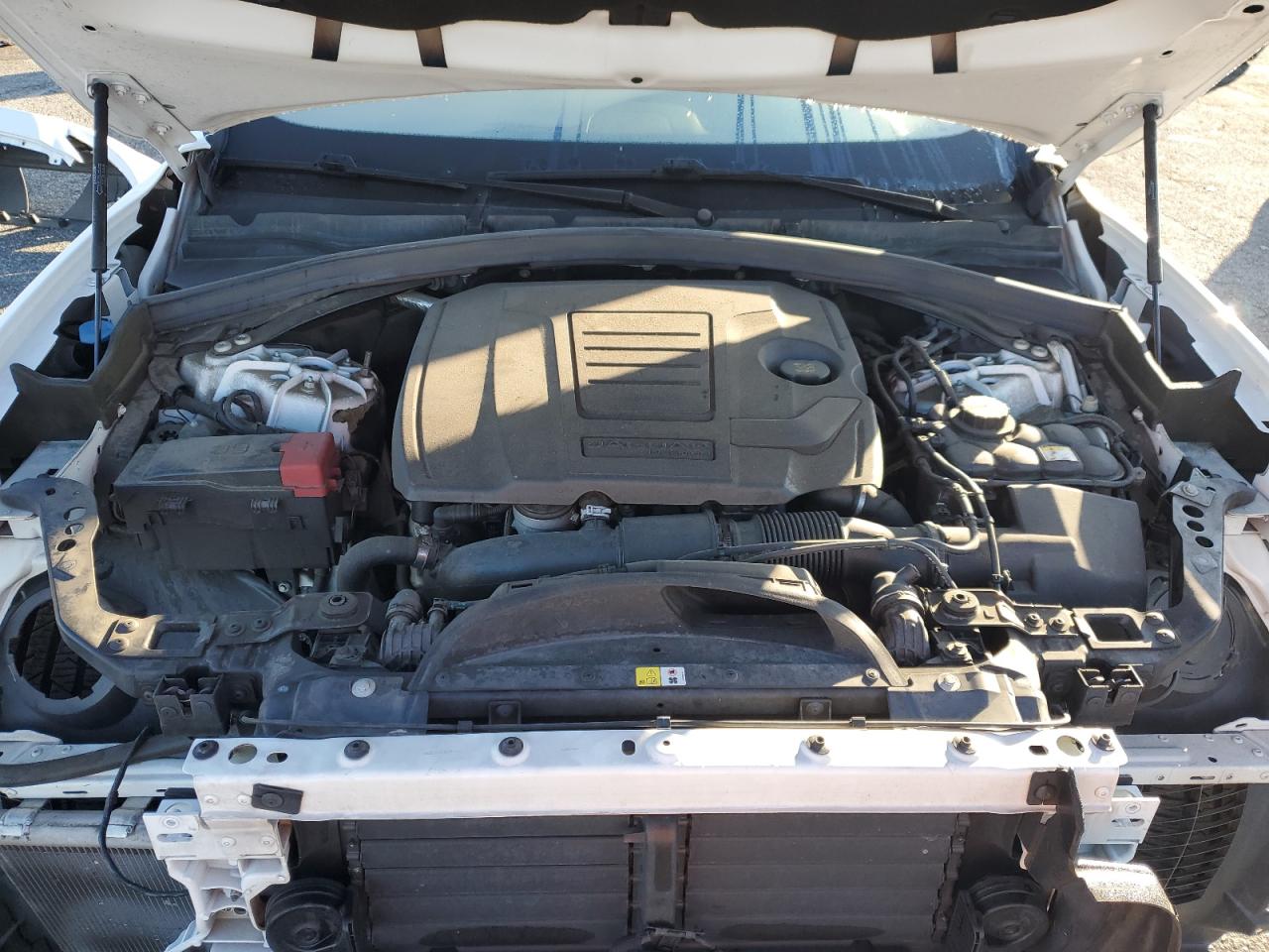 Jaguar F-PACE Premium Image 9