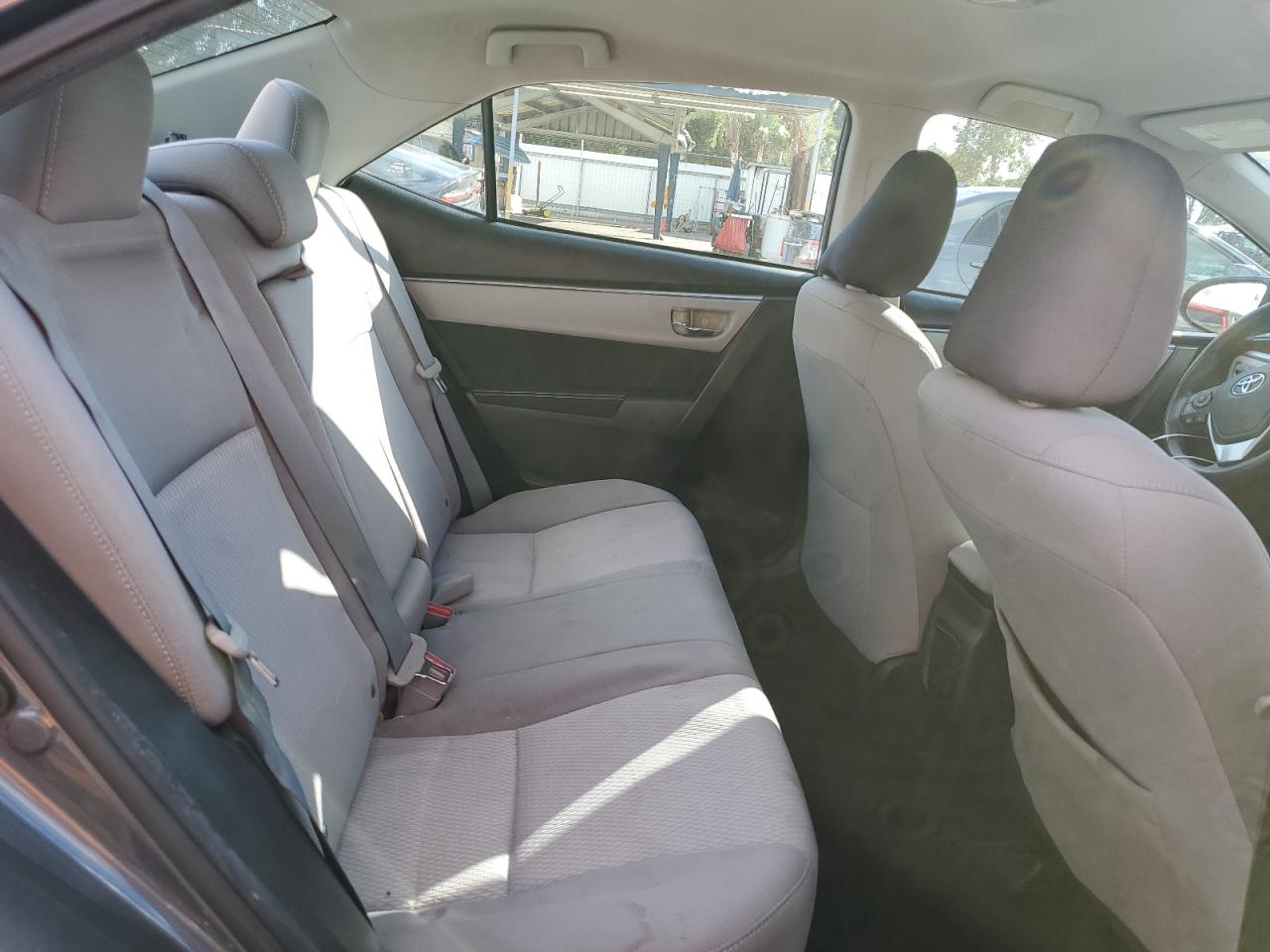 Toyota Corolla L Image 5