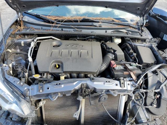 Toyota Corolla L Image 8