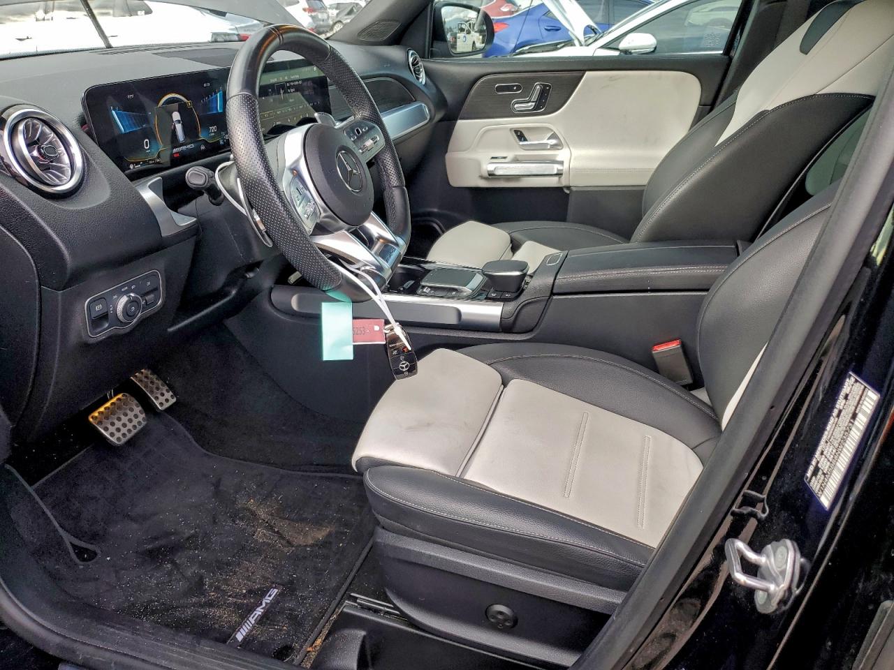 Mercedes-Benz GLB Amg 35 4matic Image 8