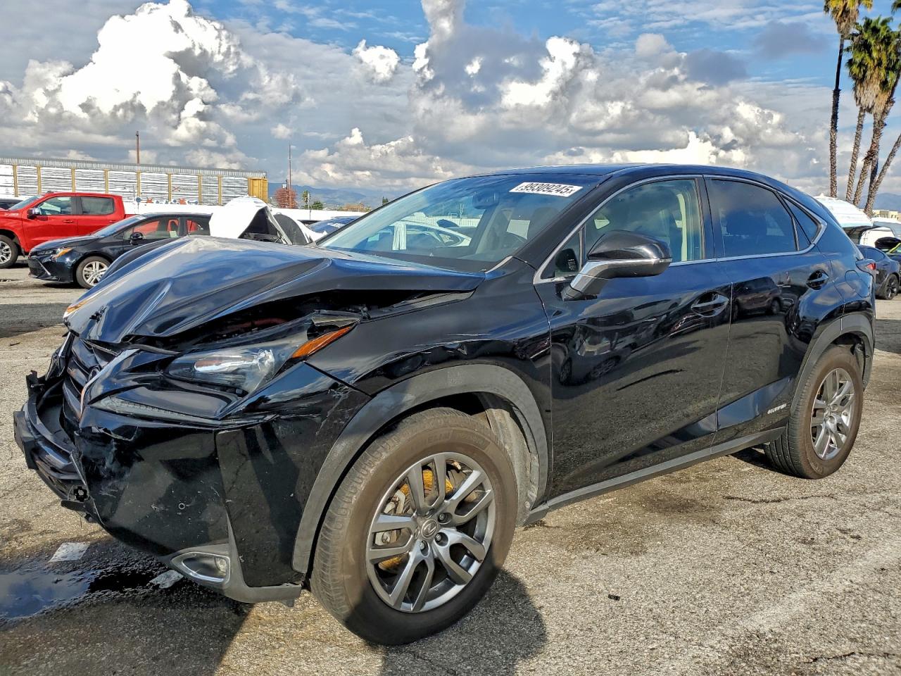 Lexus NX 300h Image 1