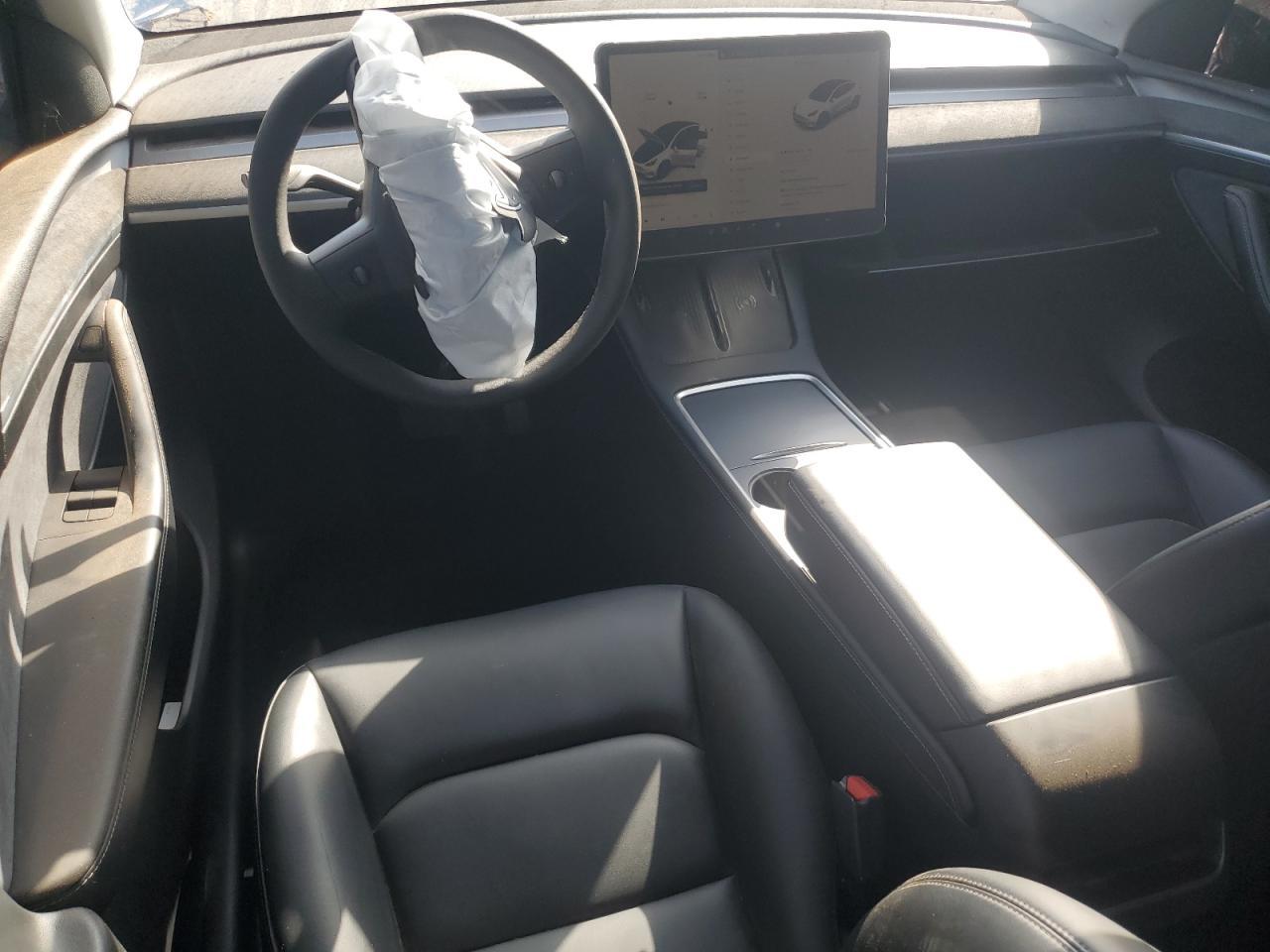 Tesla Model Y Image 5