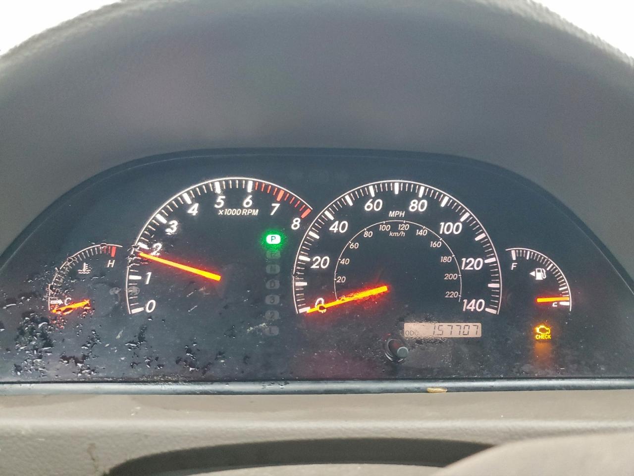 Toyota Camry Le Image 11