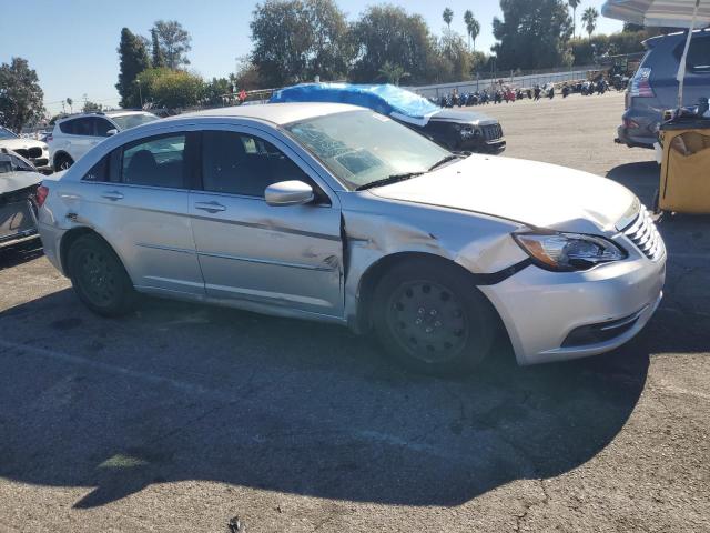 Chrysler 200 Lx Image 3