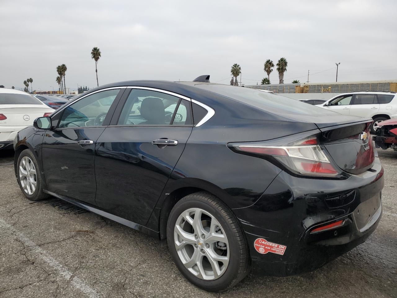 Chevrolet Volt Premier Image 3