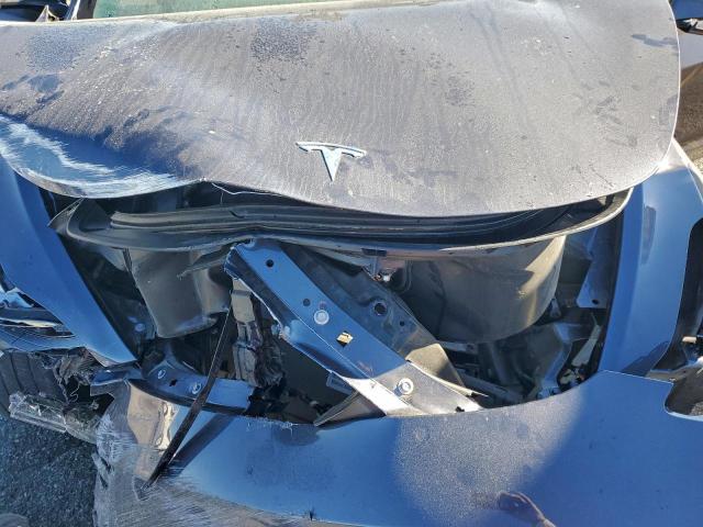 Tesla Model 3 Image 11