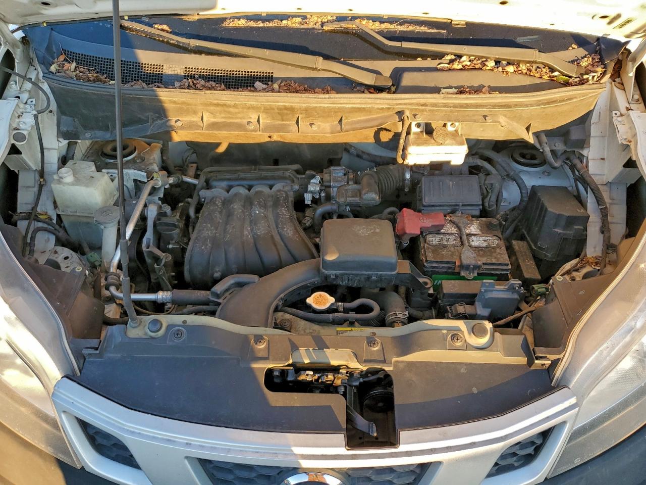 Nissan Nv 2.5s Image 11